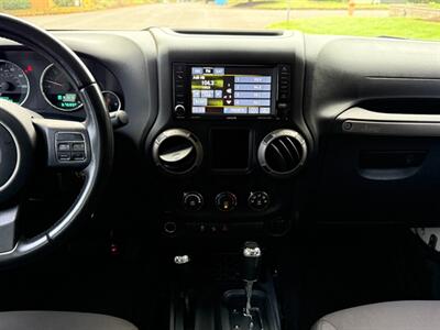 2017 Jeep Wrangler Unlimited Sport   - Photo 18 - Portland, OR 97202