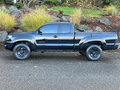 2011 Toyota Tacoma   - Photo 2 - Portland, OR 97202