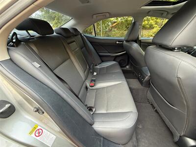 2015 Lexus IS 250   - Photo 14 - Portland, OR 97202