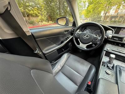 2015 Lexus IS 250   - Photo 19 - Portland, OR 97202