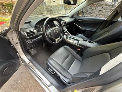 2015 Lexus IS 250   - Photo 9 - Portland, OR 97202