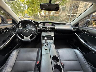 2015 Lexus IS 250   - Photo 16 - Portland, OR 97202