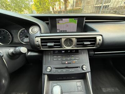2015 Lexus IS 250   - Photo 17 - Portland, OR 97202