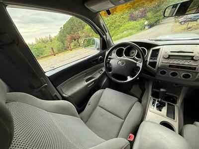 2005 Toyota Tacoma PreRunner V6 4dr Access Cab PreRunner V6   - Photo 18 - Portland, OR 97202