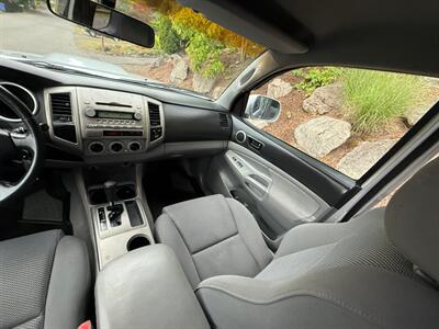 2005 Toyota Tacoma PreRunner V6 4dr Access Cab PreRunner V6   - Photo 17 - Portland, OR 97202