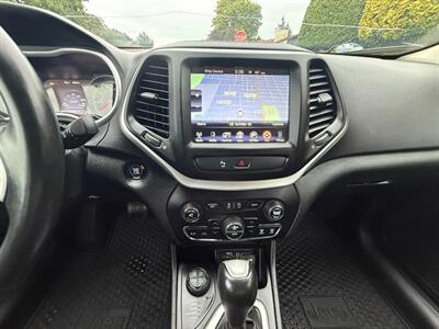 2015 Jeep Cherokee Trailhawk   - Photo 18 - Portland, OR 97202