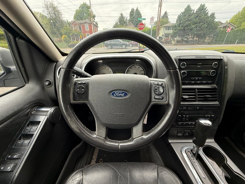 2009 Ford Explorer Sport Trac Limited - Photo 19 - Portland, OR 97202
