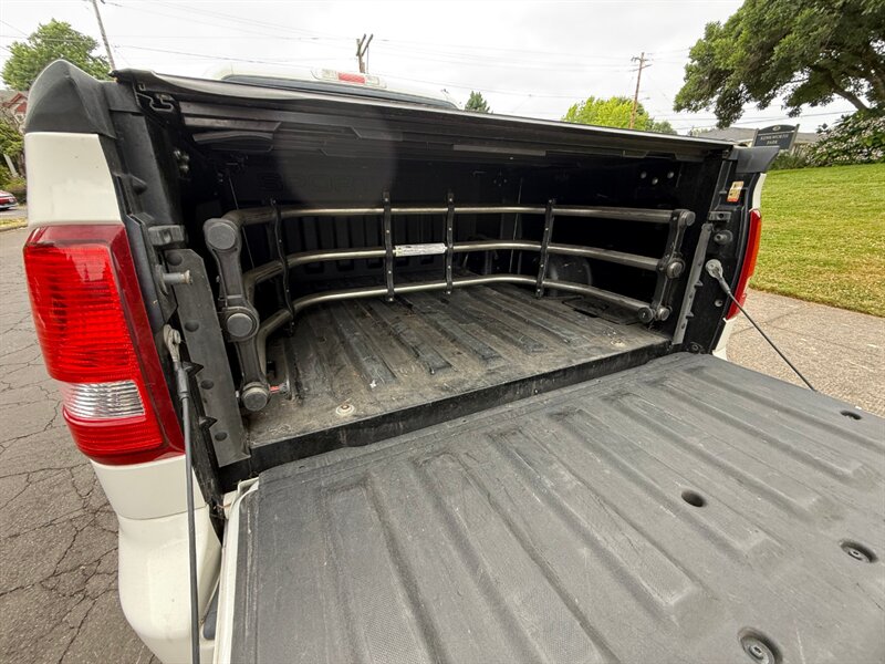2009 Ford Explorer Sport Trac Limited - Photo 8 - Portland, OR 97202