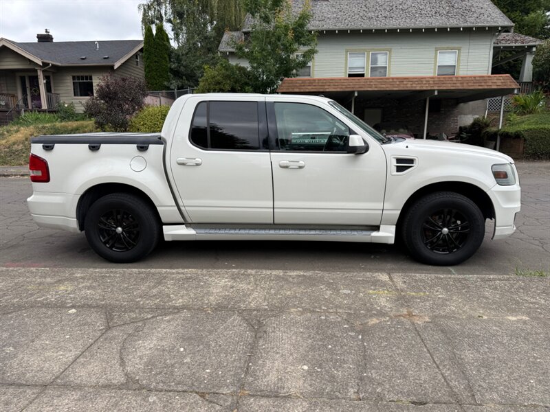 2009 Ford Explorer Sport Trac Limited - Photo 6 - Portland, OR 97202