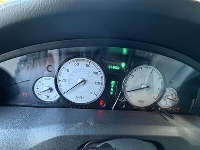 2006 Chrysler 300 Series Touring Limousine - Photo 13 - Portland, OR 97202