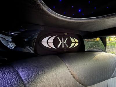 2006 Chrysler 300 Series Touring Limousine - Photo 22 - Portland, OR 97202