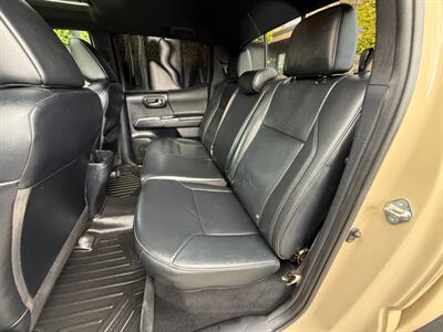 2018 Toyota Tacoma TRD Off-Road   - Photo 13 - Portland, OR 97202