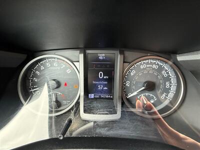 2018 Toyota Tacoma TRD Off-Road   - Photo 19 - Portland, OR 97202