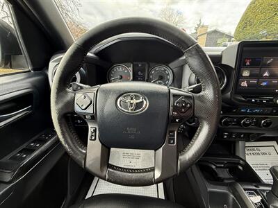 2018 Toyota Tacoma TRD Off-Road   - Photo 18 - Portland, OR 97202