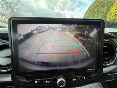 2018 Toyota Tacoma TRD Off-Road   - Photo 21 - Portland, OR 97202