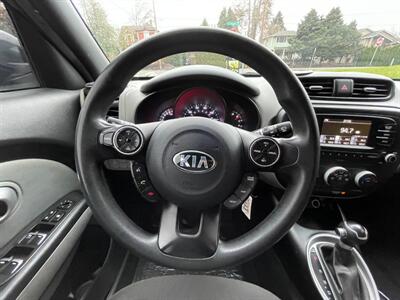 2017 Kia Soul   - Photo 20 - Portland, OR 97202