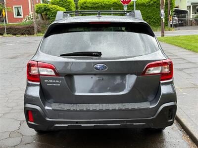 2018 Subaru Outback 2.5i Limited - Photo 5 - Portland, OR 97202