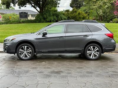 2018 Subaru Outback 2.5i Limited - Photo 2 - Portland, OR 97202