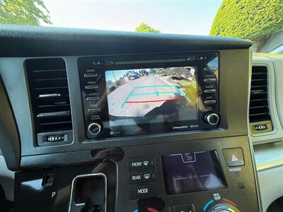 2018 Toyota Sienna LE 8-Passenger   - Photo 20 - Portland, OR 97202