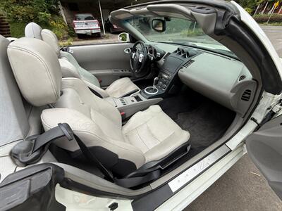 2004 Nissan 350Z Touring   - Photo 14 - Portland, OR 97202