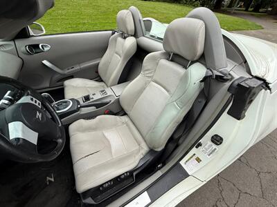 2004 Nissan 350Z Touring   - Photo 13 - Portland, OR 97202