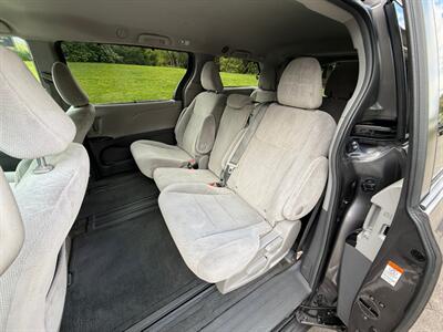 2016 Toyota Sienna LE 8-Passenger - Photo 13 - Portland, OR 97202