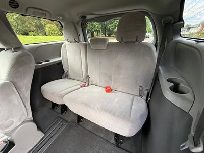 2016 Toyota Sienna LE 8-Passenger - Photo 14 - Portland, OR 97202