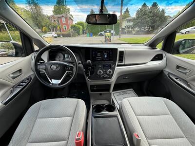 2016 Toyota Sienna LE 8-Passenger - Photo 15 - Portland, OR 97202