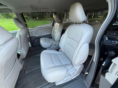 2017 Toyota Sienna XLE 7-Passenger   - Photo 16 - Portland, OR 97202