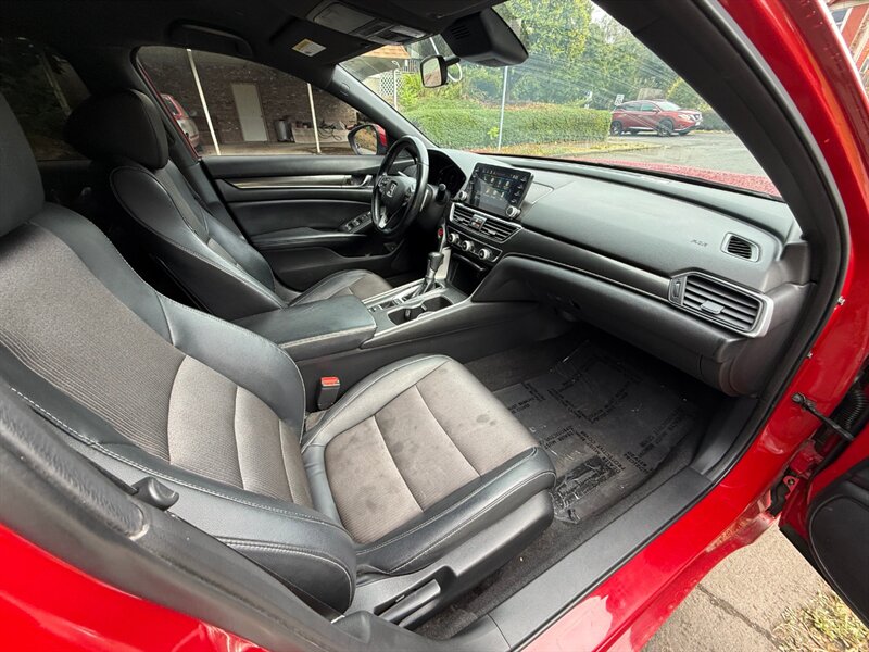 2018 Honda Accord Sport - Photo 9 - Portland, OR 97202