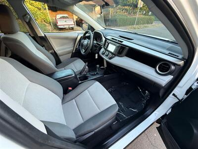 2013 Toyota RAV4 LE - Photo 12 - Portland, OR 97202