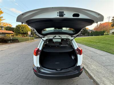 2013 Toyota RAV4 LE - Photo 7 - Portland, OR 97202