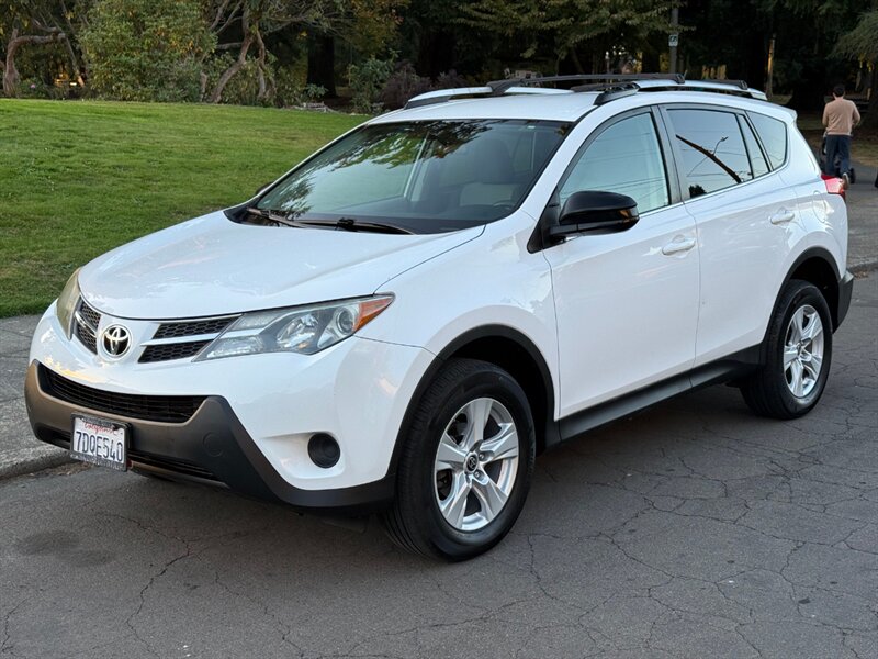 2013 Toyota RAV4 LE   - Photo 1 - Portland, OR 97202