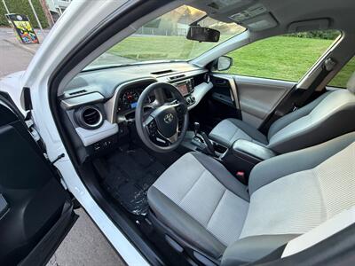 2013 Toyota RAV4 LE - Photo 10 - Portland, OR 97202