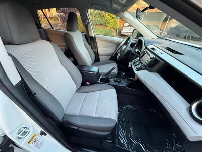 2013 Toyota RAV4 LE - Photo 13 - Portland, OR 97202