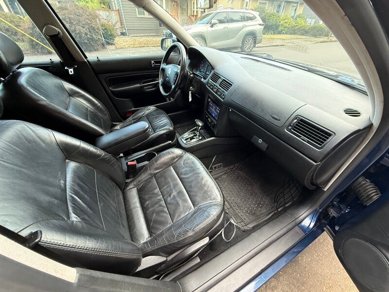 2003 Volkswagen Jetta GLS 1.8T - Photo 10 - Portland, OR 97202
