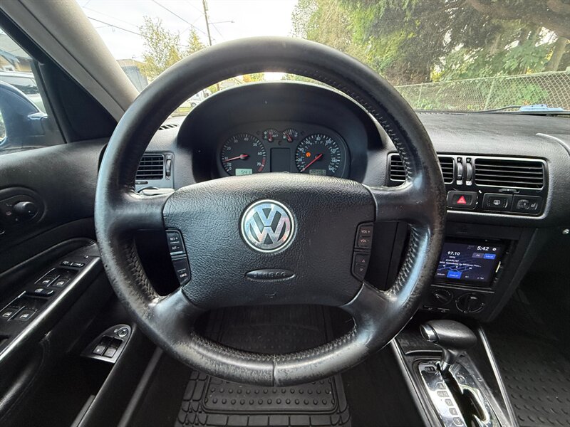 2003 Volkswagen Jetta GLS 1.8T - Photo 18 - Portland, OR 97202