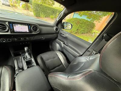 2019 Toyota Tacoma TRD Sport   - Photo 18 - Portland, OR 97202