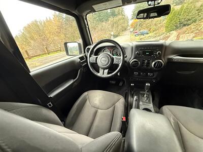 2017 Jeep Wrangler Unlimited Sport S   - Photo 16 - Portland, OR 97202