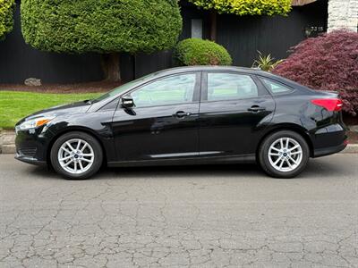 2018 Ford Focus SE - Photo 2 - Portland, OR 97202