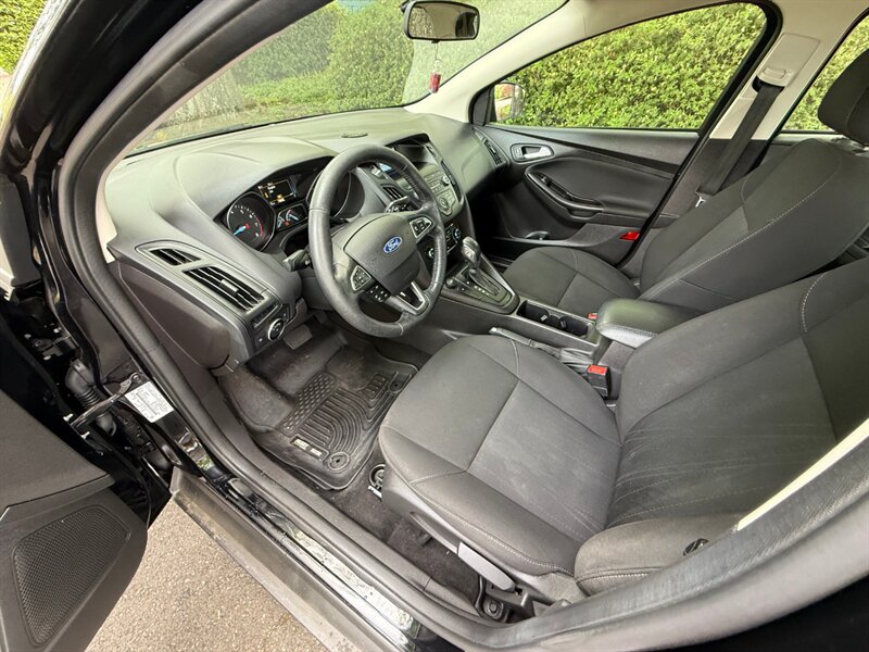 2018 Ford Focus SE - Photo 7 - Portland, OR 97202