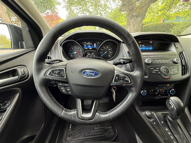 2018 Ford Focus SE - Photo 17 - Portland, OR 97202