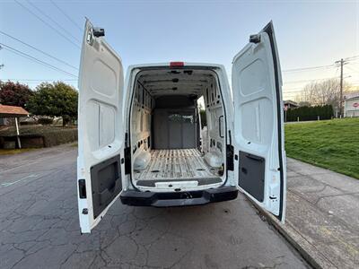 2018 Nissan NV 2500 HD S   - Photo 17 - Portland, OR 97202