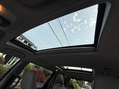 2017 Toyota Sienna Limited 7-Passenger - Photo 8 - Portland, OR 97202