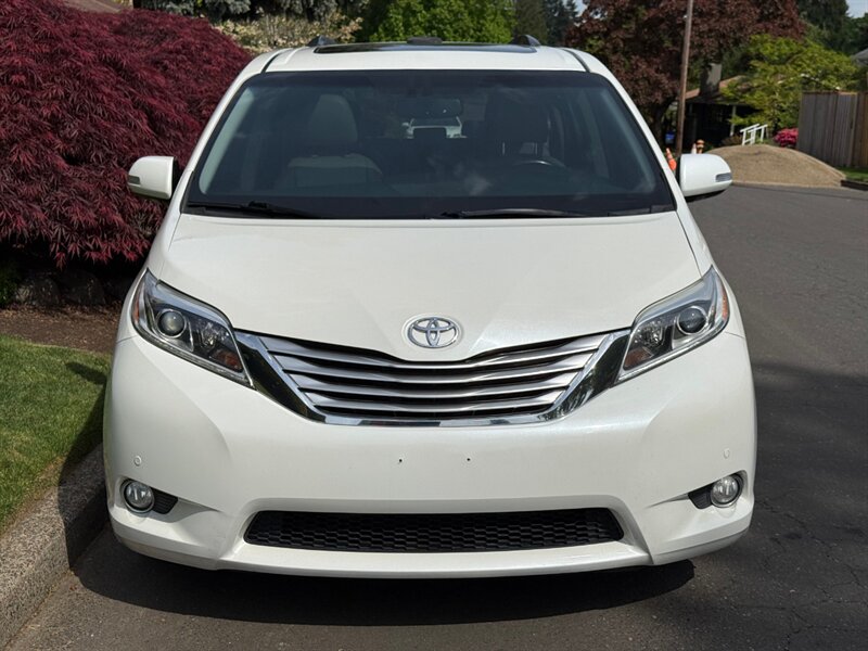 2017 Toyota Sienna Limited 7-Passenger - Photo 4 - Portland, OR 97202