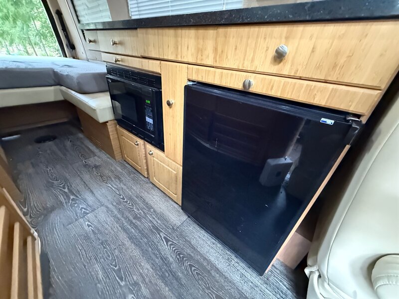 2017 Mercedes-Benz Sprinter 3500 Roadtrek E-trek RS Adventurous XL 4x4 - Photo 31 - Portland, OR 97202