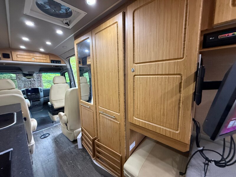 2017 Mercedes-Benz Sprinter 3500 Roadtrek E-trek RS Adventurous XL 4x4 - Photo 26 - Portland, OR 97202