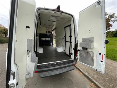 2016 Freightliner Sprinter 3500 Extended High Roof   - Photo 9 - Portland, OR 97202