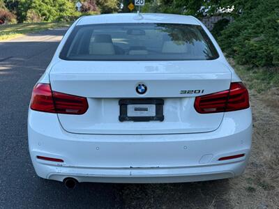 2017 BMW 320i   - Photo 5 - Portland, OR 97202