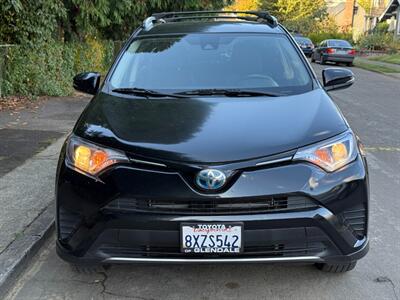 2018 Toyota RAV4 Hybrid XLE   - Photo 4 - Portland, OR 97202
